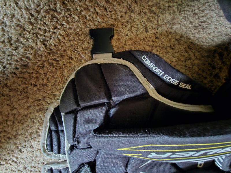 Used Medium Bauer Supreme S170 Goalie Chest Protector
