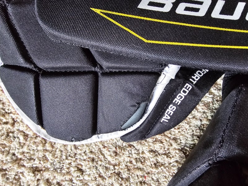 Used Medium Bauer Supreme S170 Goalie Chest Protector