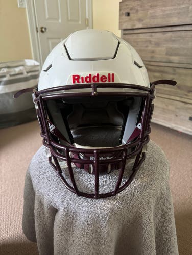 Used Small Riddell SpeedFlex Helmet