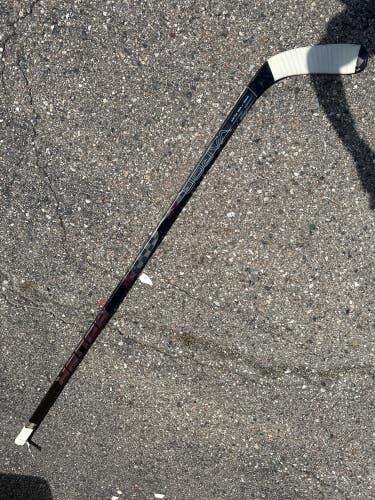 Used Senior Bauer Vapor X:60 Hockey Stick Right Handed