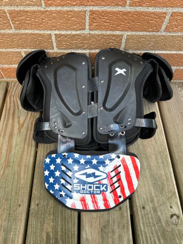 Used Medium Youth Xenith Flyte Shoulder Pads