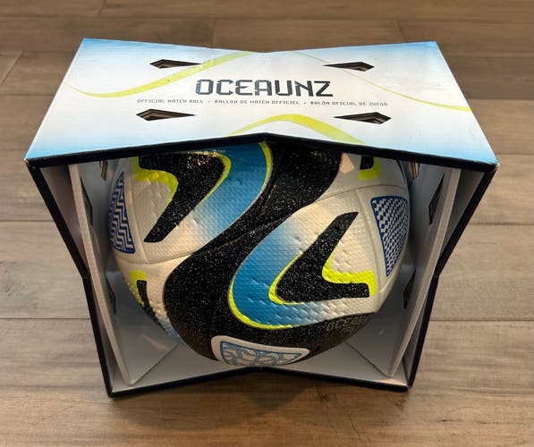 Women's adidas FIFA World Cup 2023 Oceaunz Pro Official Match Ball HT9011 Size 5