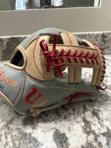 Used 2023 Infield 11.75" A2000 1785 Baseball Glove
