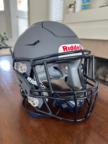 New Medium Riddell SpeedFlex Helmet