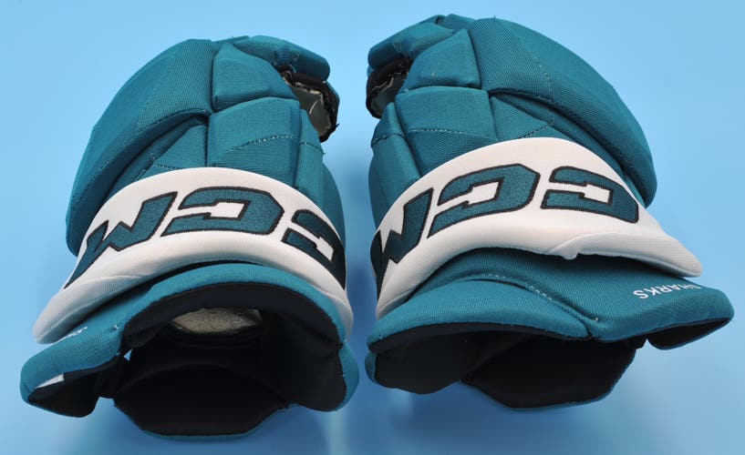 San Jose Sharks CCM Teal Game Worn Pro Game-Issued Gloves NHL (Inv 88)