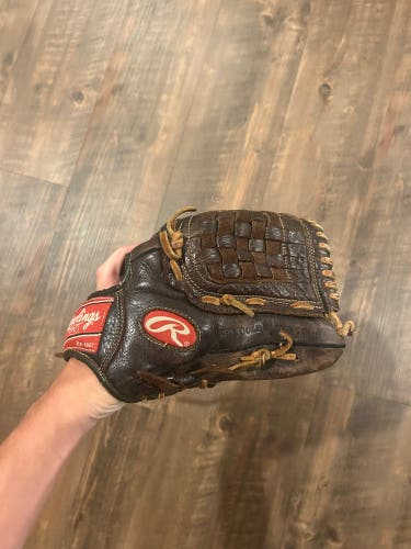 Used Outfield Gold Glove Elite Baseball Glove