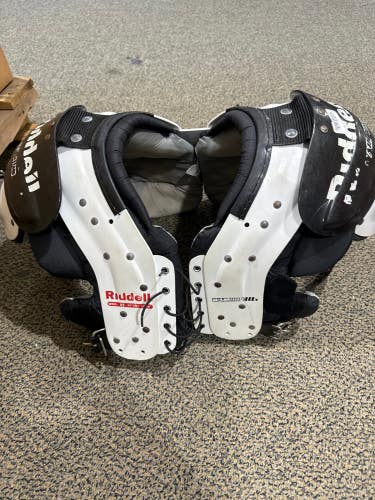 Used XS Youth Riddell Warrior IIx Shoulder Pads