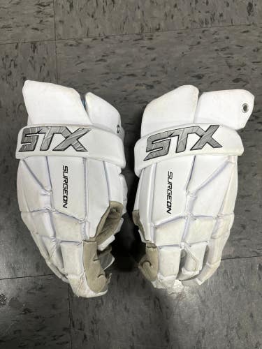 White Used STX Surgeon LTZ Lacrosse Gloves Small