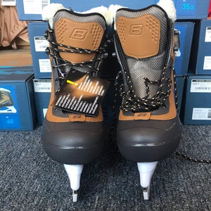 New Senior Bauer  9 Whistler Hockey Skates