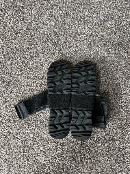 Skate guards for Outdoor rink