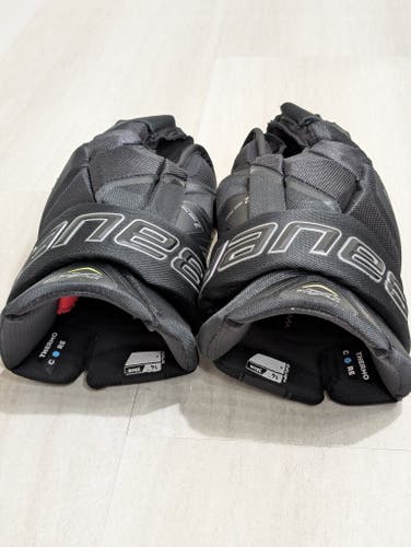 Used Bauer Vapor 2X Pro Gloves 14"