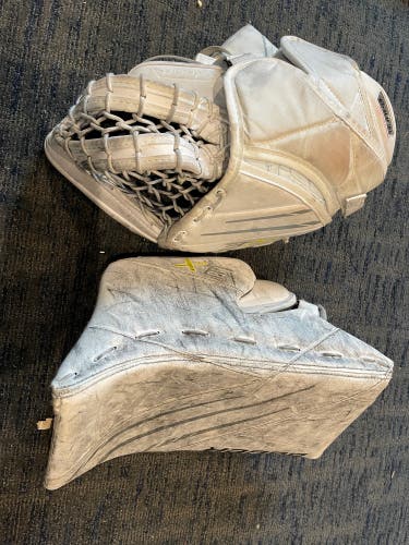 Bauer 3x Glove and Blocker, Buttery Glove & No Tears