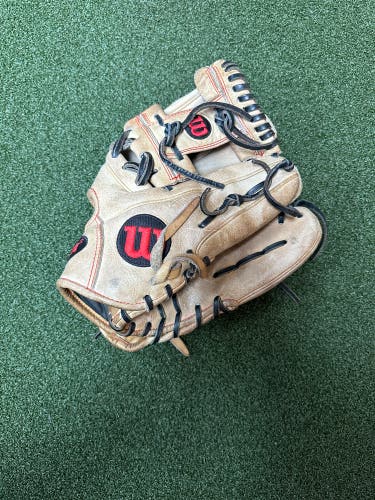 Wilson A200 11.5” (1561)