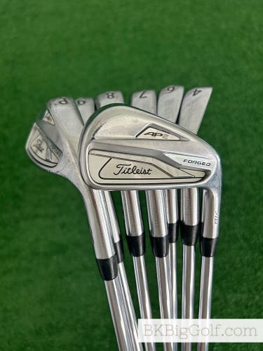 Titleist AP2 718 Forged Iron Set 4-P / True Temper AMT White Stiff