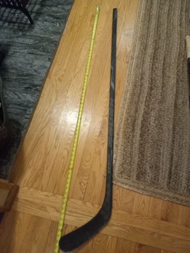 Used Senior Bauer Nexus 1000 Right Handed Hockey Stick P92