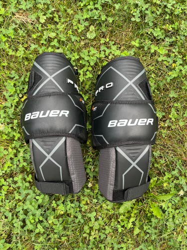 Bauer SR Pro Goalie Knee Pads