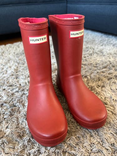 Hunter kids classic rain boot - Military red - size UK 11, US 12