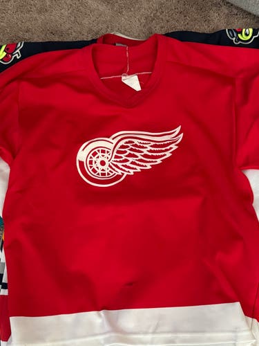 Redwings second jersey