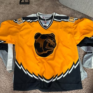 Boston bruin third jersey