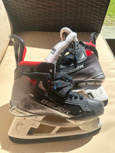 Used Junior Bauer Vapor X5 Pro Hockey Skates Extra Wide Width Size 3.5