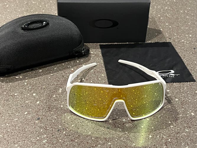 New SUTRO Sunglasses white/yellow