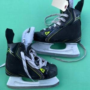 Used Youth Graf Peak Speed PK1900 Hockey Skates | 13.5Y
