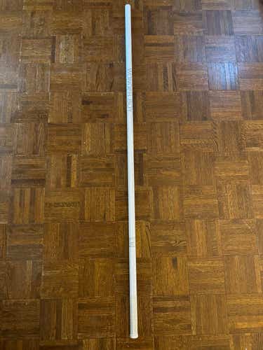 Maverik Wonderboy White Shaft 60'' Defense/LSM