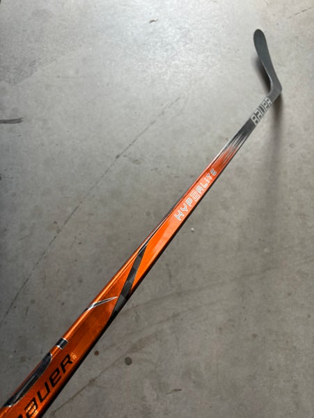 NHL Used Senior Bauer Left Hand P28 87 Flex Pro Stock Vapor Hyperlite 2 Hockey Stick