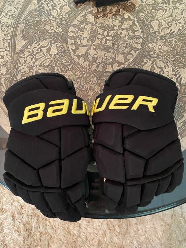 Bauer Supreme Mach Gloves Pro Stock 14” Like New