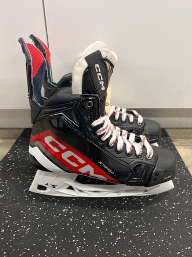 Used Senior CCM JetSpeed Control Hockey Skates Regular Width 8