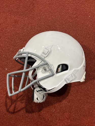 Like New White Adult Large Xenith X2E+ Helmet (2023)