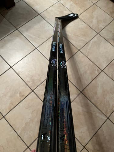 New 2 Pack 2x 77 Flex Right Handed P28 Proto-R Hockey Sticks