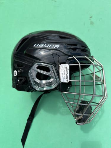 Used Small Bauer Re-Akt 85 Helmet