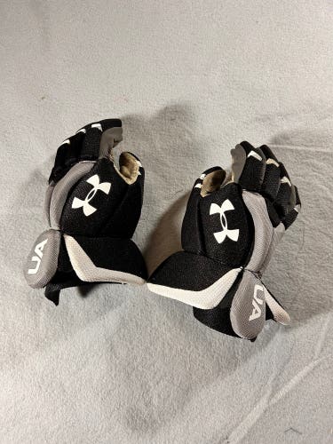 Used Under Armor Gloves