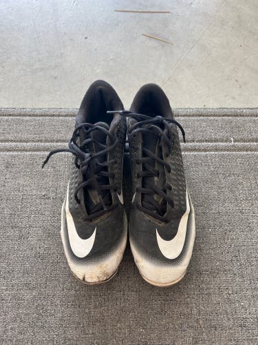 Black Used Men's Low Top Molded Cleats React