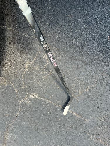 Used Intermediate Warrior Right Handed P28  Alpha DX Hockey Stick