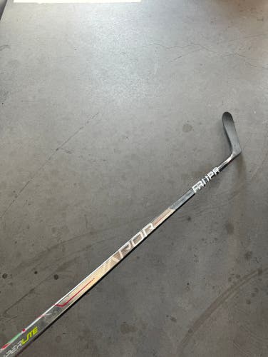 Used Senior Bauer Left Hand P28 Pro Stock Vapor Hyperlite Hockey Stick