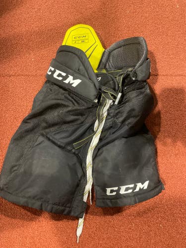 Black Used CCM Tacks 9060 Hockey Pants- (Size: Junior Small )