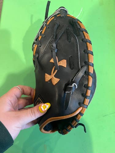 Under Armour Genuine Pro  Catcher's Baseball Glove 34" Right Hand Throw