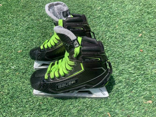 Junior Used Bauer Elite Hockey Goalie Skates Regular Width Size 3