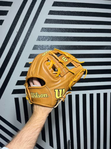 Wilson a2000 DP15 11.5 baseball glove