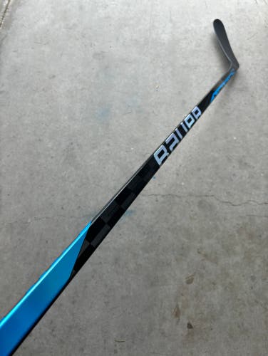 NHL New Senior Bauer Left Hand P92M 82 Flex Pro Stock Nexus Sync Hockey Stick