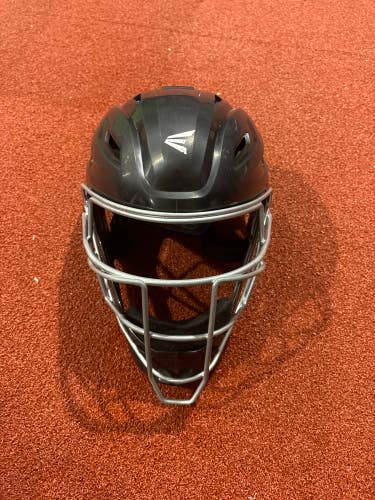 Used Easton Gametime Catcher's Mask (Size: Large 7 1/8- 7 1/2)