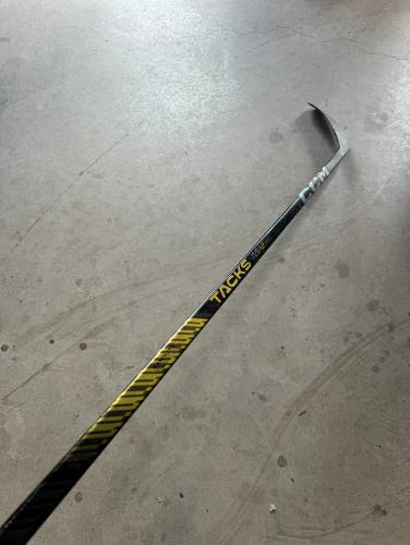 Used Senior CCM Right Handed P92M Pro Stock Tacks AS-VI PRO Hockey Stick