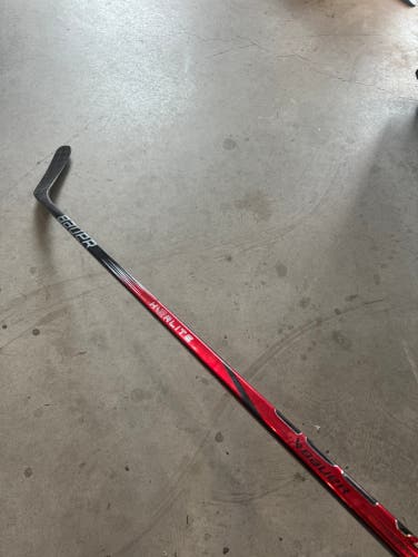 Used Senior Bauer Right Handed P88 Pro Stock Vapor Hyperlite 2 Hockey Stick