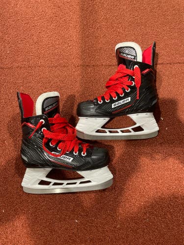 New Junior Bauer NSX Hockey Skates Regular Width Size 2