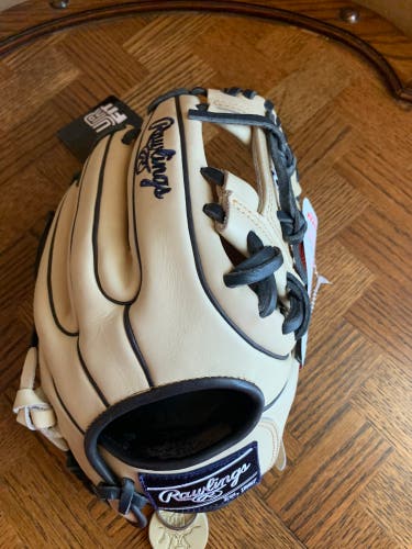 Rawlings heart of the hide 11.5 baseball glove