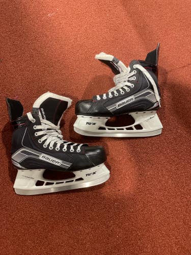 Used Senior Bauer Vapor X300 Hockey Skates Regular Width 8