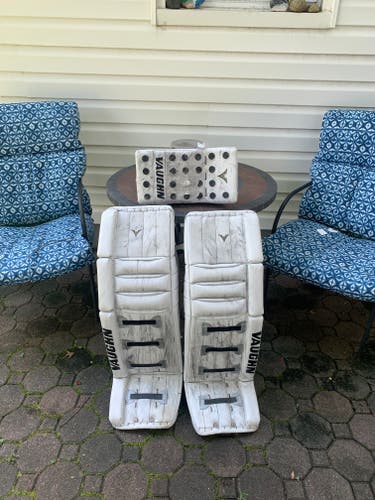 Used 36" Vaughn Velocity V6 Goalie Leg Pads