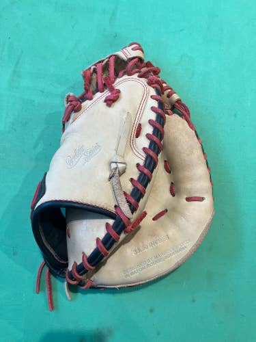 Brown Used Marucci Oxbow Right Hand Throw Catcher's Baseball Glove 33.5"